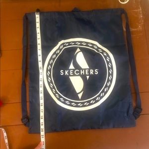 NWOT. Sketchers drawstring bag